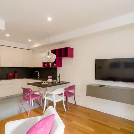 Antonio's Luxury דירה *