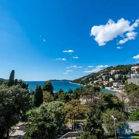 Antonio's Luxury Апартаменты *
