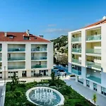 Antonio's Luxury Apartman *