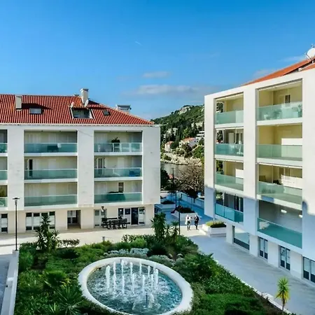 Antonio's Luxury Apartamento *