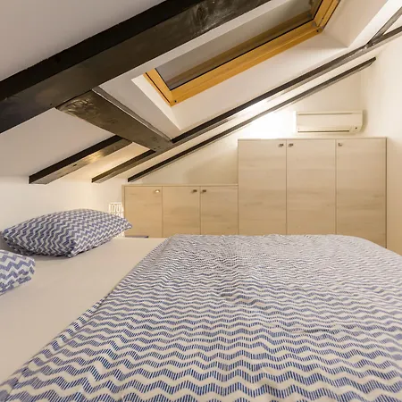 Antonio's Luxury Lägenhet