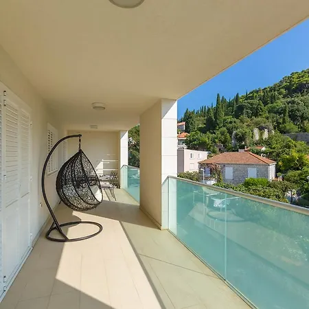 Antonio's Luxury