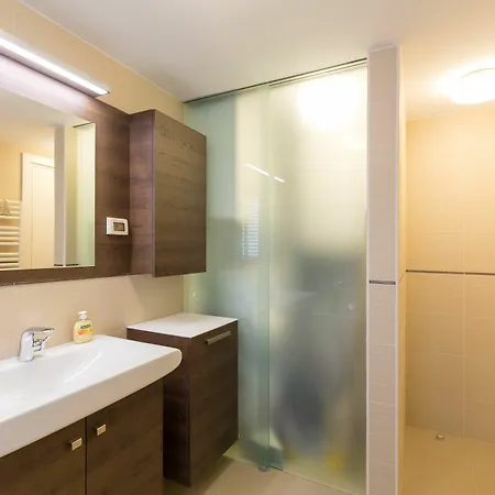 Antonio's Luxury