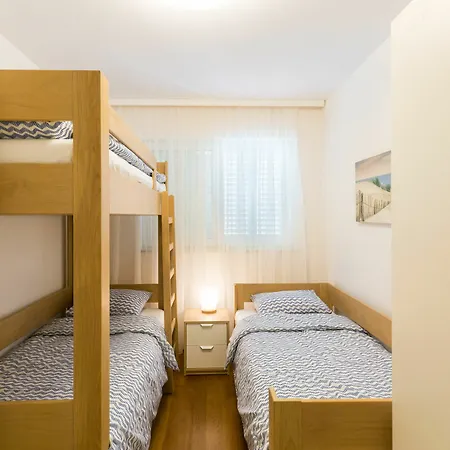 Antonio's Luxury