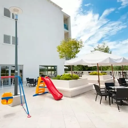 アントニオズ ラグジュアリー スイーツ *